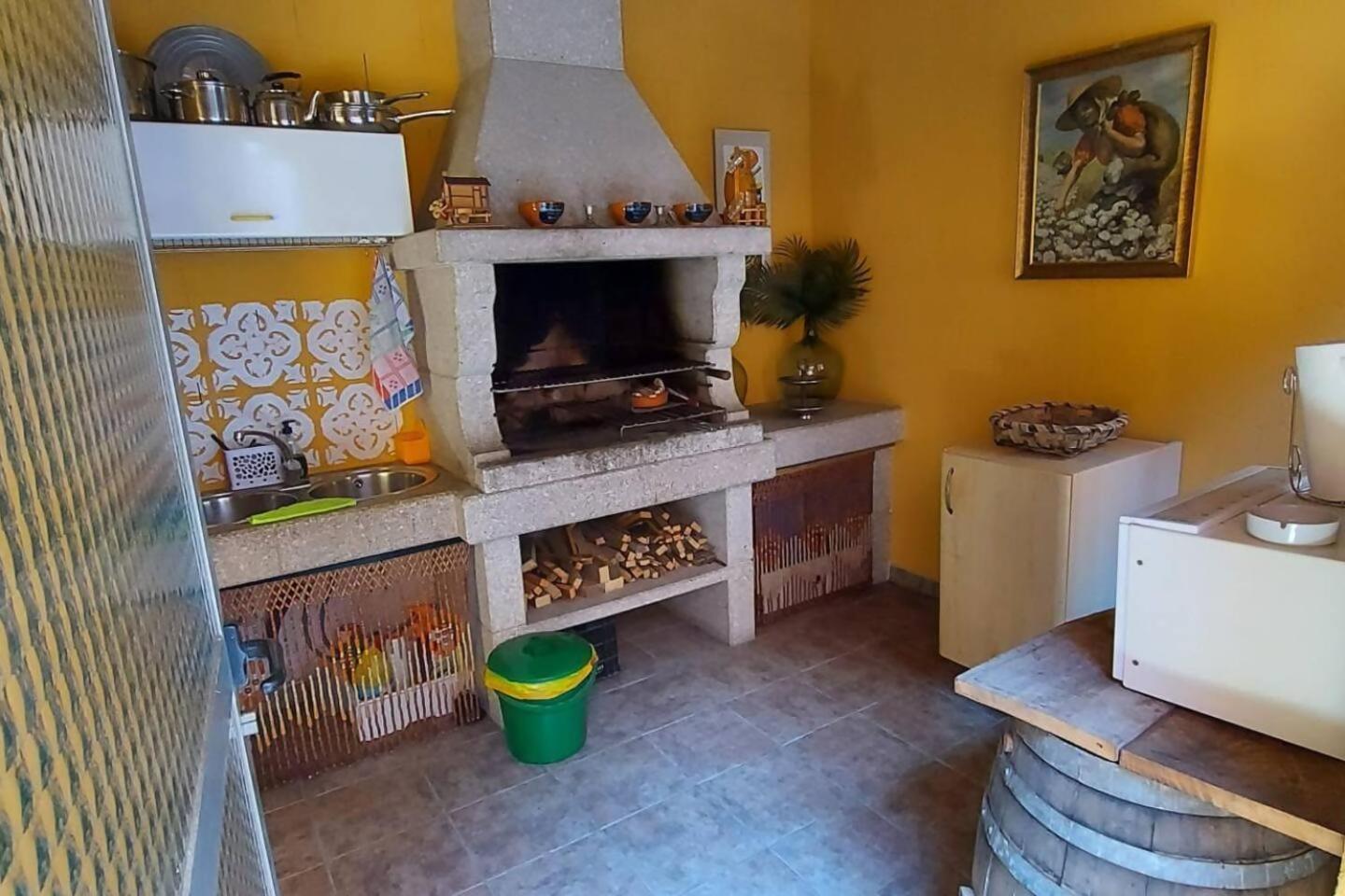 Apartamento Centrico Cerca De La Playa Bueu Eksteriør billede