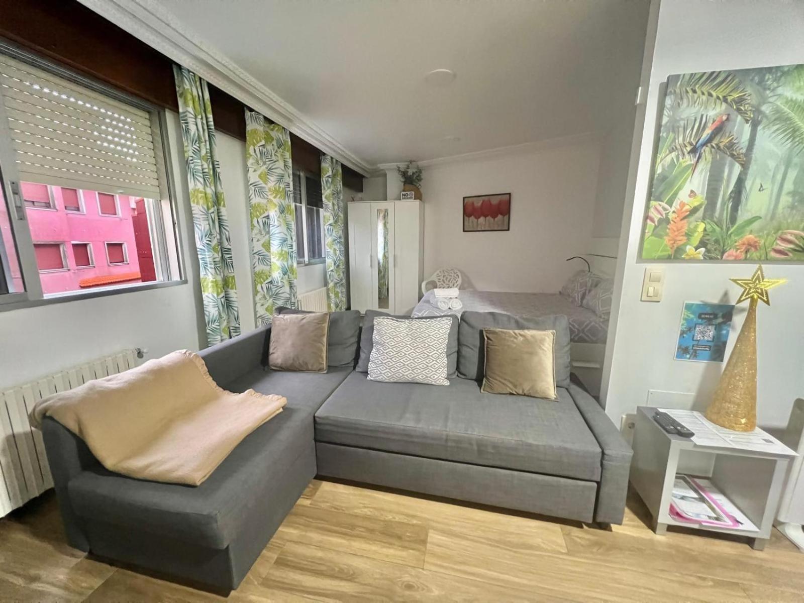 Apartamento Centrico Cerca De La Playa Bueu Eksteriør billede